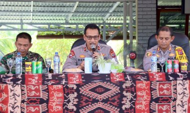 Supervisi-di-Polsek-Waingapu,-Wakapolda-NTT-:-Pentingnya-Sinergi-Tiga-Pilar-Guna-Tercapainnya-Harkamtibmas-Sesuai-Dengan-Harapan