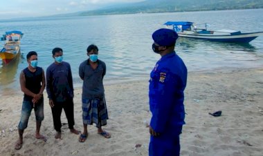 Patroli-di-Wilayah-Pesisir-Lembata,-Personel-Ditpolairud-Polda-NTT-Beri-Imbauan-Kamtibmas