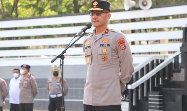 Pimpin-Apel-Gabungan,-Wakapolda-NTT-Ucapkan-Terimakasih-Kepada-Anggota-Atas-Pelaksanaan-Tugas