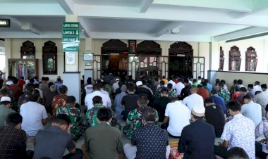 Cara-TNI-Polri-Amankan-Delegasi-dan-Tamu-KTT-G20-saat-Beribadah