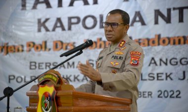 Tatap-Muka-Bersama-Jajaran-Polres-Sikka,-Kapolda-NTT-Minta-Laksanakan-Tugas-Dengan-Penuh-Tanggung-Jawab