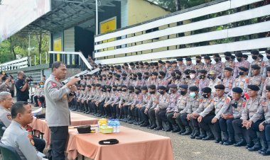 Beri-Arahan-Kepada-Jajaran-Ditsamapta,-Kapolda-NTT-:-Sebagai-Anggota-Polri-harus-Disiplin,-Profesional,-Loyal-dan-Inovatif