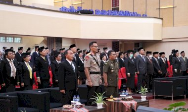 Wakapolda-Hadiri-Acara-Penganugerahan-Tanda-Kehormatan-Satya-Lencana-Karya-Setya-Bagi-ASN-Pemprov-NTT