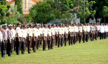 Polda-NTT-Gelar-Upacara-Peringatan-HUT-ke-42-Satpam