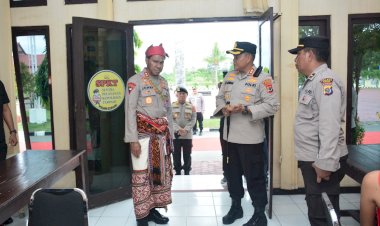 Cek-Sejumlah-Unit-Pelayanan-di-Polres-Kupang,-Kapolda-NTT-:-Cukup-Baik-Namun-Perlu-Pembenahan-Sedikit-Agar-Masyarakat-Lebih-Nyaman