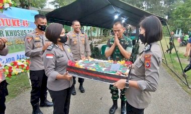 Sinergitas-TNI-Polri,-Kapolres-Belu-Beri-Kejutan-di-Hari-Ulang-Tahun-Yonif-RK-744/SYB-ke-45