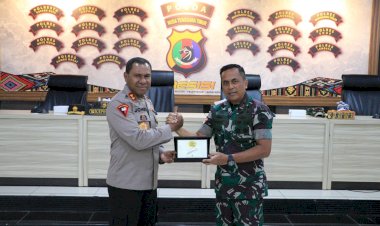 Perkuat-Sinergitas-TNI-Polri,-Kapolda-NTT-Sambut-Hangat-Silaturahmi-Dandrem-161-WS-Kupang