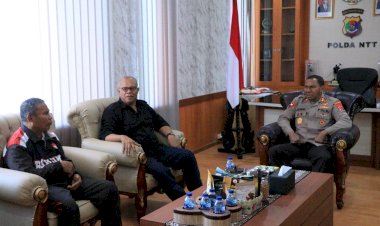 Terima-Kunjungan-Pengurus-Pertina,-Kapolda-Harap-Petinju-NTT-Dapat-Torehkan-Prestasi-Untuk-Masa-Depan