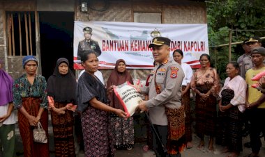 Polda-NTT-melalui-Polres-Sikka-dan-Ende-Salurkan-Bantuan-Kemanusian-dari-Kapolri-untuk-Masyarakat