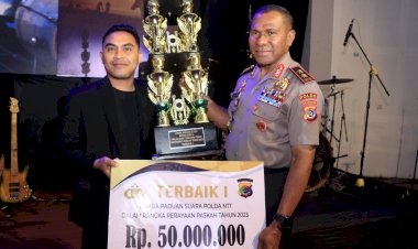 Masyarakat-Apresiasi-Lomba-Paduan-Suara-Gerejawi-yang-Diselenggarakan-Polda-NTT