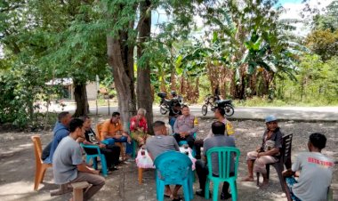 Bhabinkamtibmas-Tubuhue-dan-Lapeom-Berhasil-Selesaikan-Kasus-Pengeroyokan-Secara-Restorative-Justice