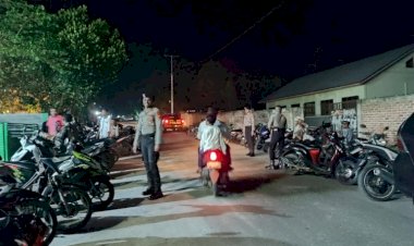 Berikan-Rasa-Aman-Saat-Beribadah,-Regu-Patroli-Sat-Samapta-Laksanakan-Pengaman-Shalat-Tarawih