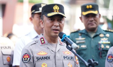 Wujud-Kepedulian-Kapolri-ke-Masyarakat,-2-Ribu-Bansos-Disebar-ke-Warga-Jakarta-Utara