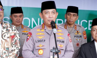 Kerjasama-Bareng-PP-Persis,-Kapolri-Salurkan-30-Ribu-Sembako-ke-Warga-yang-Membutuhkan
