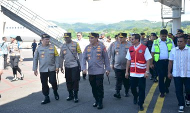 Tiba-di-Labuan-Bajo,-Kapolri-Langsung-Cek-Titik-Pengamanan-KTT-Asean-ke-42-Termasuk-91-Command-Center-Polri