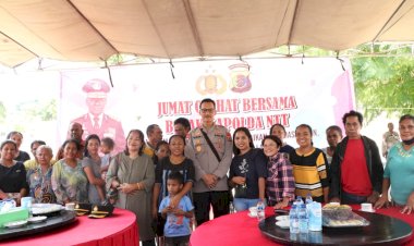 Dengar-Keluh-Kesah-Masyarakat,-Polda-NTT-Gelar-Kegiatan-Jumat-Curhat-di-Alun-Alun-Kota-Kelapa-Lima