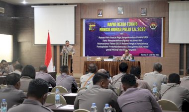 Mantapkan-Kinerja-Menghadapi-Tantangan-Tugas-Kedepan,-Polda-NTT-Gelar-Rakernis-Fungsi-Humas-Polri-tahun-2023