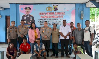 Polda-NTT-Gelar-Jumat-Curhat-Bersama-Warga-di-Terminal-LLBK-Kota-Kupang