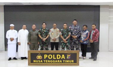 Dalam-Rangka-Hari-Bhayangkara-ke-77,-Polda-NTT-Ikut-Doa-Bersama-Lintas-Agama