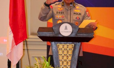 Polri-Gelar-Wayang-Kulit-Berlakon-Wahyu-Cakraningrat 