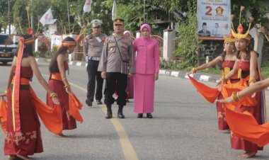 Kemeriahan-Kataga-dan-Woleka-Warnai-Penyambutan-Kapolres-Sumba-Barat-Baru