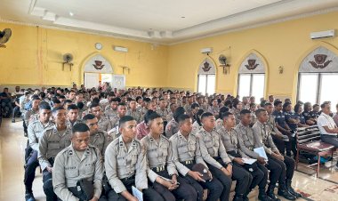 Bangun-Kesadaran-dan-Keseimbangan-Mental-bagi-Anggota-Polri,-Polda-NTT-Giatkan-Pembinaan-Rohani