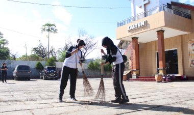 Polwan-Polda-NTT-Meriahkan-Ulang-Tahun-ke-75-dengan-Kegiatan-Bhakti-Religi-di-Alak-Kota-Kupang