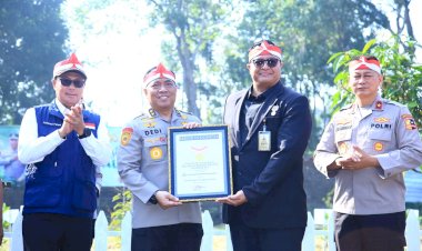 Cetak-Rekor-Tanam-21-Juta-Pohon,-Polri-Raih-Dua-Penghargaan-dari-MURI 