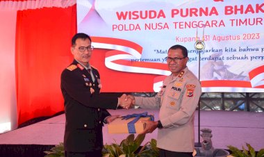 Acara-Pelepasan-Wakapolda-dan-Wisuda-Purna-Bakti,-Kapolda-NTT-Dorong-Tetap-Memberikan-Kontribusi-Dalam-Misi-Polri
