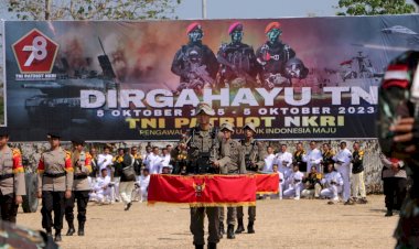 Marching-Band-Polda-NTT-Meriahkan-Peringatan-HUT-TNI-ke-78