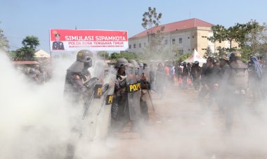 Simulasi-Pengamanan-Pemilu-2024-di-NTT:-Dari-Kampanye-Hingga-Penanganan-Kerusuhan