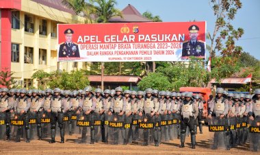 Polda-NTT-Gelar-Apel-Pasukan-Operasi-Mantap-Brata-untuk-Pengamanan-Pemilu-2024