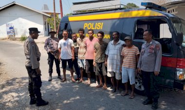 Personel-Subsatgas-Binmas-Sosialisasi-Kamtibmas-Kepada-Masyarakat-dalam-Mendukung-OMB-2023/2024