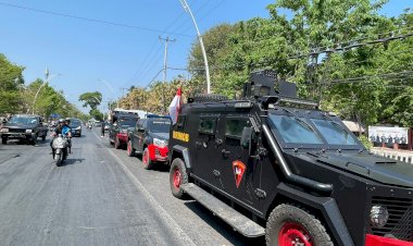 Satgas-Tindak-Satbrimob-Polda-NTT-Tingkatkan--Keamanan-Dengan-Patroli-Kamtibmas