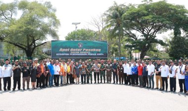 Wakapolda-NTT-Hadiri-Apel-Kesiapan-Pengamanan-Pemilu-2024-dan-Deklarasi-Pemilu-Damai-di-Makorem-161/WS-Kupang