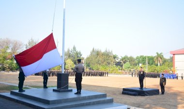 Penuh-Semangat-dan-Kebanggaan,-Polda-NTT-Gelar-Upacara-Peringatan-Hari-Pahlawan-ke-78