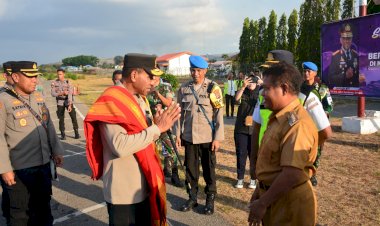 Pastikan-Situasi-Aman,-Kapolda-NTT-dan-Rombongan-Lanjutkan-Kunjungan-Kerja-ke-Wilayah--Polres-Sumba-Barat-Daya