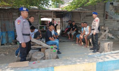 Subsatgas-Polairud-Lakukan-Patroli-dan-Imbauan-Kamtibmas-di-Pesisir-Pantai-Oesapa