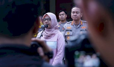 Panitia-Klarifikasi-Tak-Ada-Intimidasi-Polisi-Atas-Pentas-di-TIM