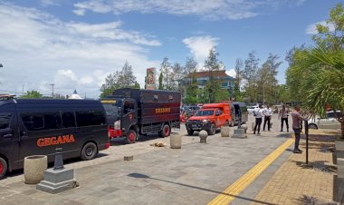 Pastikan-Tahapan-Kampanye-Pemilu-2024-Aman-dan-Lancar,-Satgas-OMB-Turangga-Polda-NTT-Gelar-Patroli-Cipta-Kondisi-di-Kota-Kupang