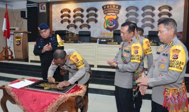 Kapolda-Resmikan-Rumah-Susun-dan-Rumah-Dinas-Kompi-3-Yon-A-Pelopor-Satbrimobda-Polda-NTT