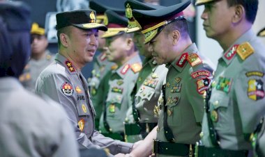 Lantik-Pejabat-Baru,-Kadiv-Humas-Tekankan-Sinergi-Hadapi-Tantangan