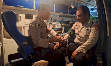 Anggota-OMB-Turangga,-Sinergi-Patroli-dan-Pelayanan-Kesehatan-untuk-Keamanan-dan-Kesejahteraan