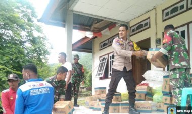 Kolaborasi-Sinergis-TNI-Polri-di-Flores-Timur-Bersatu-Bantu-Pengungsi-Erupsi-Gunung-Lewotobi