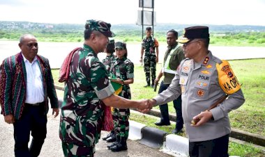 Kapolda-NTT-Sambut-Kedatangan-Wakasad-dan-Pangdam-IX/Udayana