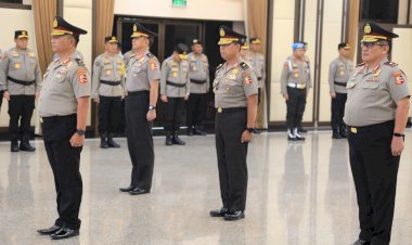 Wakapolri-Pimpin-Upacara-Kenaikan-Pangkat-4-Pati-Polri