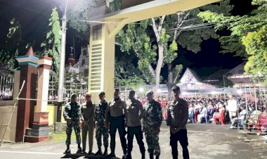 Ibadah-Kamis-Putih-di-Larantuka-Berjalan-Lancar-dan-Aman-dalam-Rangka-Pekan-Suci-Semana-Santa-2024