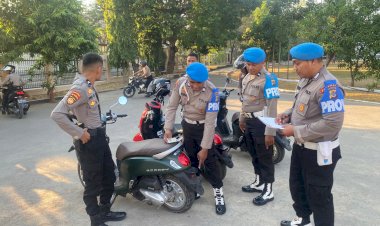 Tertibkan-Kendaraan,-Bidpropam-Polda-NTT-Tegakkan-Disiplin-di-Kalangan-Anggota-Polri