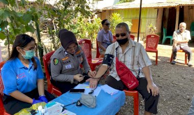 Peringati-Hari-Bhayangkara-ke-78,-Polda-NTT-Gelar-Aksi-Kesehatan-untuk-Ratusan-Penyandang-Disabilitas