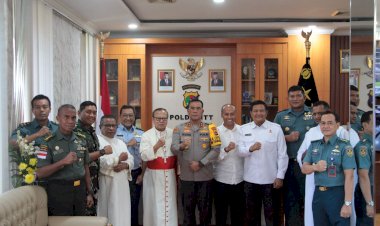 Kunjungan-Uskup-TNI-Polri:-Perkuat-Sinergi-dan-Keimanan-di-Polda-NTT